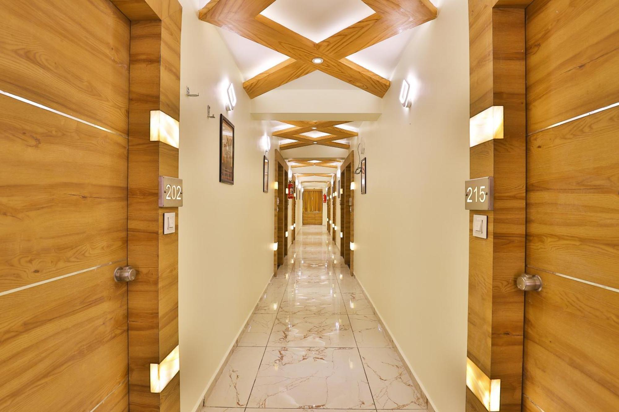 Hotel O Silver Palace Watuwa Zewnętrze zdjęcie